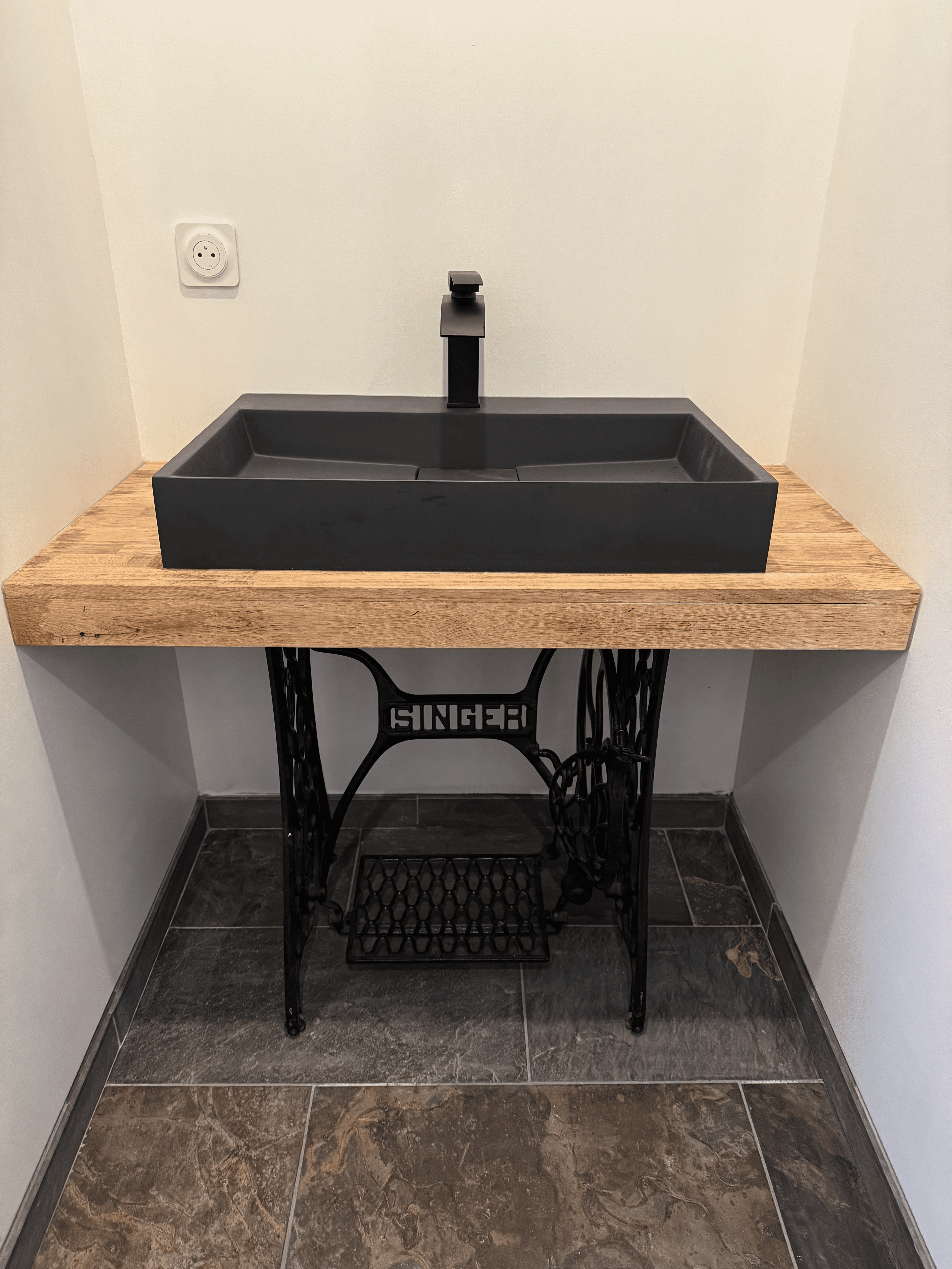 5C85AE5E_917C_42EF_8B52_18E958158AB2.jpg 5C85AE5E_917C_42EF_8B52_18E958158AB2.jpg