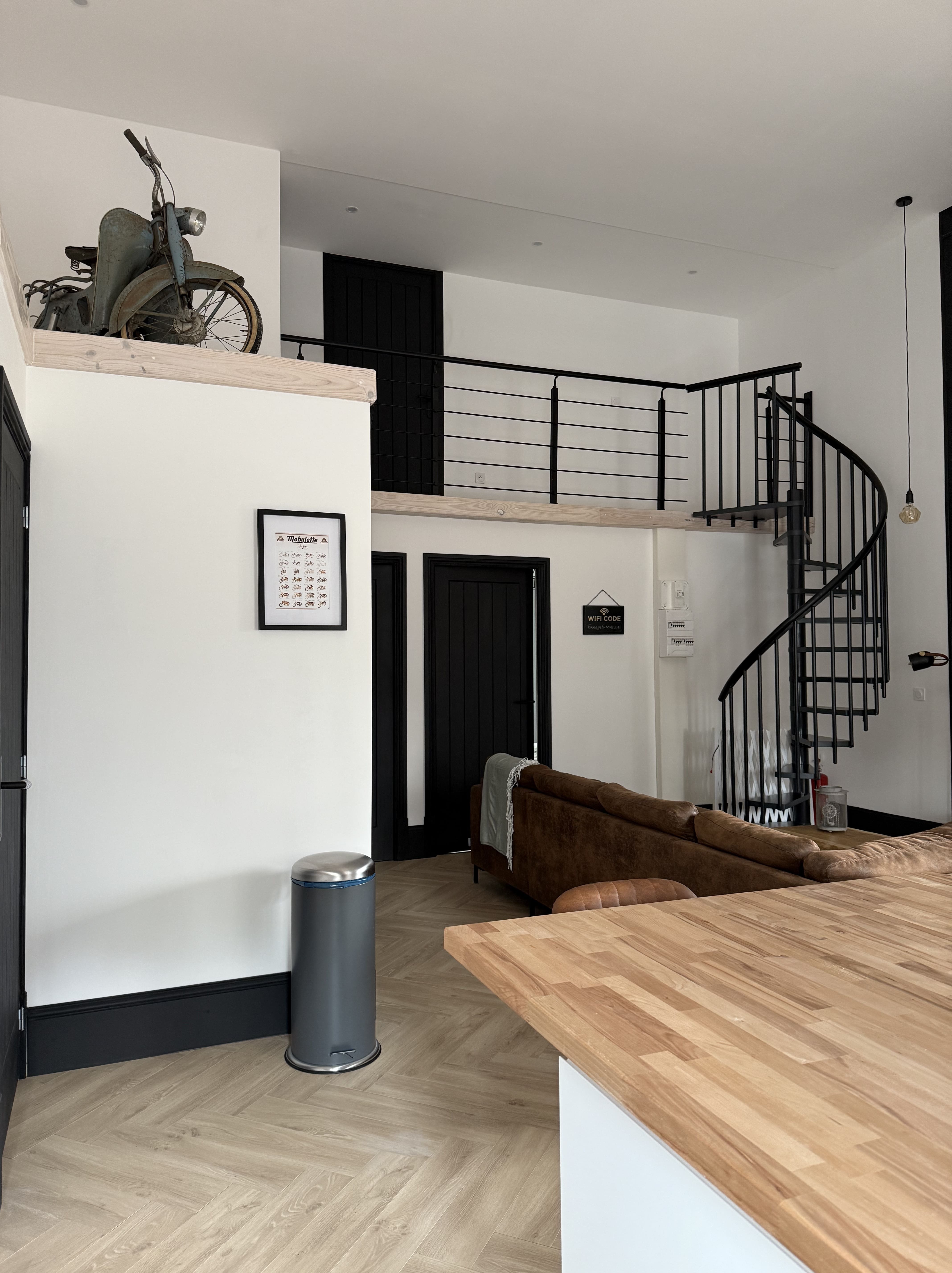 IMG_2244_min.jpeg IMG_2244_min.jpeg